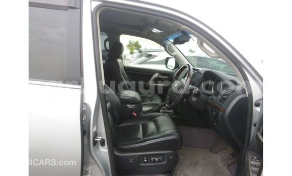Nunua Imported Toyota Land Cruiser Nyingine Gari ndani ya Import - Dubai nchini Bujumbura Nunua Imported Toyota Land Cruiser Nyingine Gari ndani ya Import - Dubai nchini Bujumbura