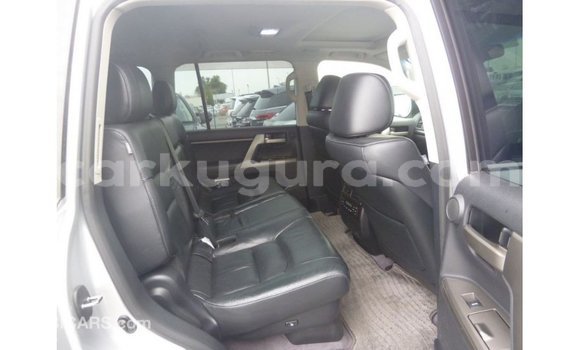 Nunua Imported Toyota Land Cruiser Nyingine Gari ndani ya Import - Dubai nchini Bujumbura Nunua Imported Toyota Land Cruiser Nyingine Gari ndani ya Import - Dubai nchini Bujumbura