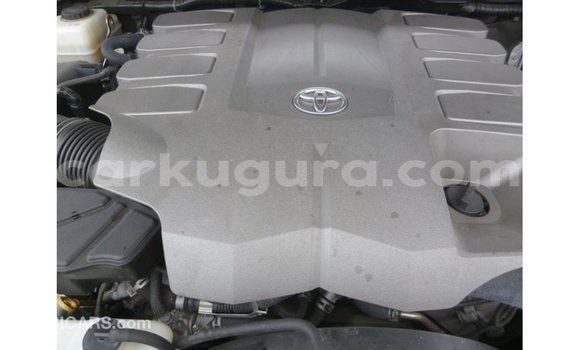 Nunua Imported Toyota Land Cruiser Nyingine Gari ndani ya Import - Dubai nchini Bujumbura Nunua Imported Toyota Land Cruiser Nyingine Gari ndani ya Import - Dubai nchini Bujumbura