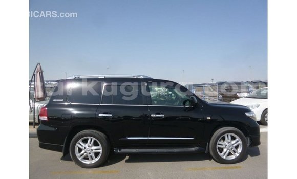 Acheter Import Voiture Toyota Land Cruiser Noir à Import - Dubai, Bujumbura Acheter Import Voiture Toyota Land Cruiser Noir à Import - Dubai, Bujumbura
