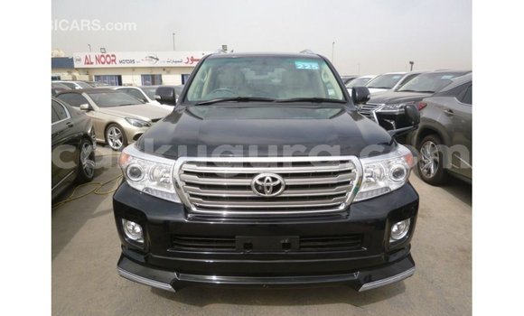 Acheter Import Voiture Toyota Land Cruiser Noir à Import - Dubai, Bujumbura Acheter Import Voiture Toyota Land Cruiser Noir à Import - Dubai, Bujumbura