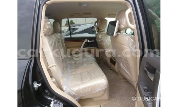 Acheter Import Voiture Toyota Land Cruiser Noir à Import - Dubai, Bujumbura Acheter Import Voiture Toyota Land Cruiser Noir à Import - Dubai, Bujumbura
