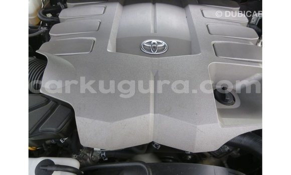 Acheter Import Voiture Toyota Land Cruiser Noir à Import - Dubai, Bujumbura Acheter Import Voiture Toyota Land Cruiser Noir à Import - Dubai, Bujumbura