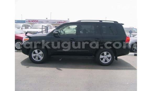 Acheter Import Voiture Toyota Land Cruiser Noir à Import - Dubai, Bujumbura Acheter Import Voiture Toyota Land Cruiser Noir à Import - Dubai, Bujumbura