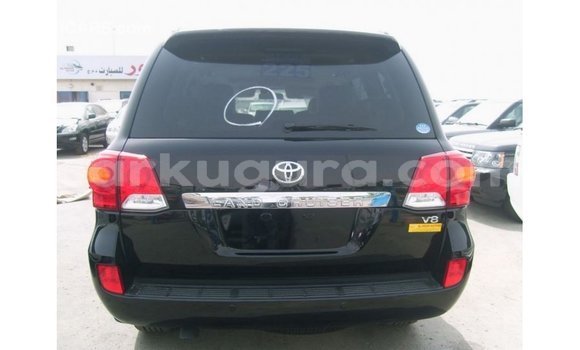 Acheter Import Voiture Toyota Land Cruiser Noir à Import - Dubai, Bujumbura Acheter Import Voiture Toyota Land Cruiser Noir à Import - Dubai, Bujumbura