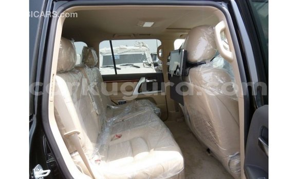 Buy Import Toyota Land Cruiser Black Car in Import - Dubai in Bujumbura Buy Import Toyota Land Cruiser Black Car in Import - Dubai in Bujumbura