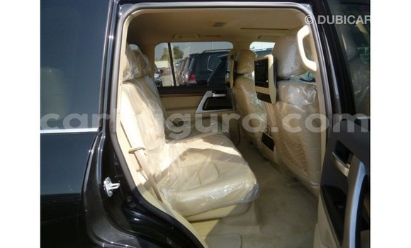Nunua Imported Toyota Land Cruiser Nyeusi Gari ndani ya Import - Dubai nchini Bujumbura Nunua Imported Toyota Land Cruiser Nyeusi Gari ndani ya Import - Dubai nchini Bujumbura
