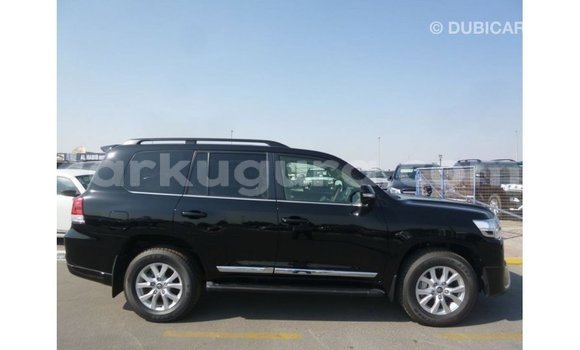 Nunua Imported Toyota Land Cruiser Nyeusi Gari ndani ya Import - Dubai nchini Bujumbura Nunua Imported Toyota Land Cruiser Nyeusi Gari ndani ya Import - Dubai nchini Bujumbura