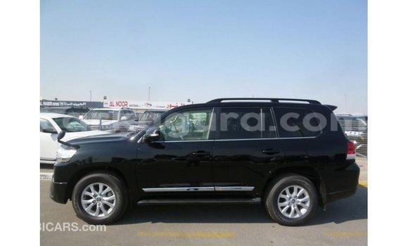 Nunua Imported Toyota Land Cruiser Nyeusi Gari ndani ya Import - Dubai nchini Bujumbura Nunua Imported Toyota Land Cruiser Nyeusi Gari ndani ya Import - Dubai nchini Bujumbura
