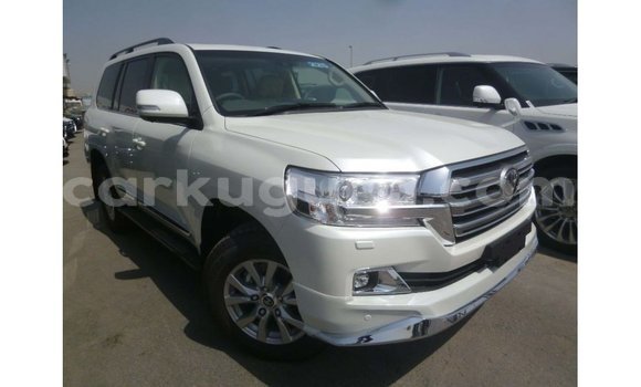 Buy Import Toyota Land Cruiser White Car in Import - Dubai in Bujumbura Buy Import Toyota Land Cruiser White Car in Import - Dubai in Bujumbura