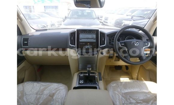 Buy Import Toyota Land Cruiser White Car in Import - Dubai in Bujumbura Buy Import Toyota Land Cruiser White Car in Import - Dubai in Bujumbura