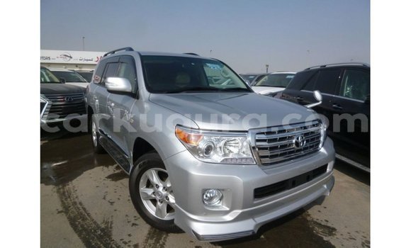 Nunua Imported Toyota Land Cruiser Nyingine Gari ndani ya Import - Dubai nchini Bujumbura Nunua Imported Toyota Land Cruiser Nyingine Gari ndani ya Import - Dubai nchini Bujumbura
