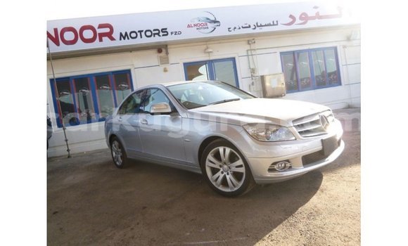 Buy Import Mercedes-Benz 200 Other Car in Import - Dubai in Bujumbura Buy Import Mercedes-Benz 200 Other Car in Import - Dubai in Bujumbura