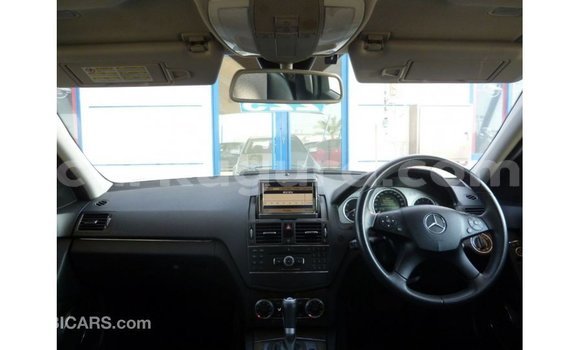 Buy Import Mercedes-Benz 200 Other Car in Import - Dubai in Bujumbura Buy Import Mercedes-Benz 200 Other Car in Import - Dubai in Bujumbura