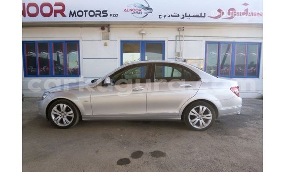 Buy Import Mercedes-Benz 200 Other Car in Import - Dubai in Bujumbura Buy Import Mercedes-Benz 200 Other Car in Import - Dubai in Bujumbura