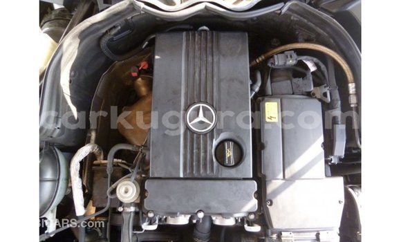Buy Import Mercedes-Benz 200 Other Car in Import - Dubai in Bujumbura Buy Import Mercedes-Benz 200 Other Car in Import - Dubai in Bujumbura