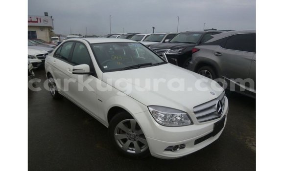 Acheter Import Voiture Mercedes-Benz 200 Blanc à Import - Dubai, Bujumbura Acheter Import Voiture Mercedes-Benz 200 Blanc à Import - Dubai, Bujumbura