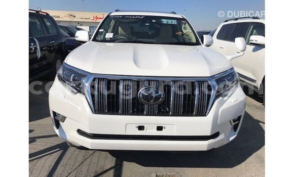 Acheter Import Voiture Toyota Prado Blanc à Import - Dubai, Bujumbura Acheter Import Voiture Toyota Prado Blanc à Import - Dubai, Bujumbura