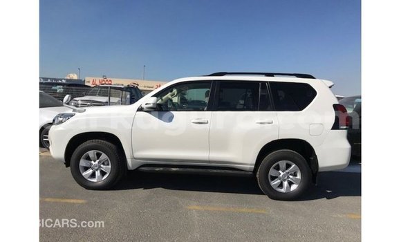 Acheter Import Voiture Toyota Prado Blanc à Import - Dubai, Bujumbura Acheter Import Voiture Toyota Prado Blanc à Import - Dubai, Bujumbura