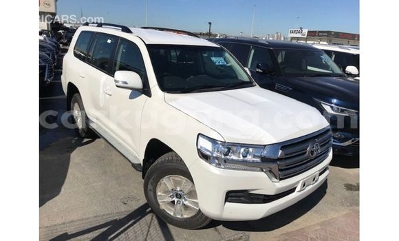 Nunua Imported Toyota Land Cruiser Nyeupe Gari ndani ya Import - Dubai nchini Bujumbura Nunua Imported Toyota Land Cruiser Nyeupe Gari ndani ya Import - Dubai nchini Bujumbura