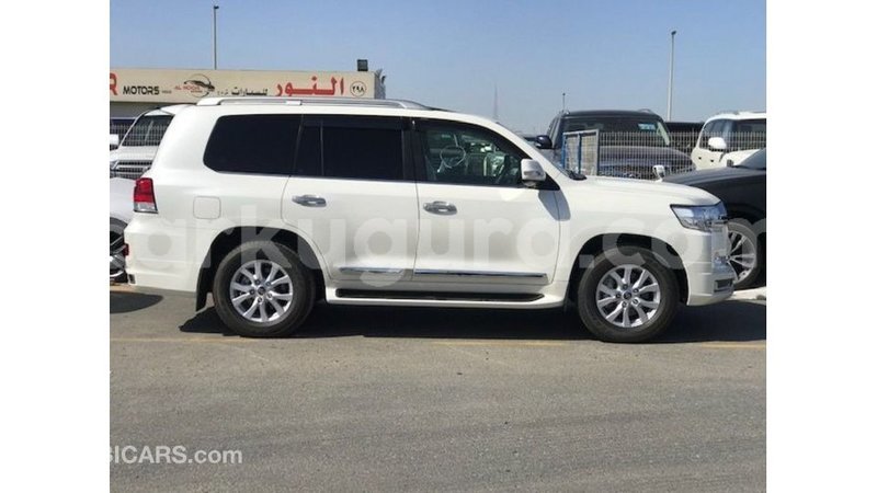 Big with watermark toyota land cruiser bujumbura import dubai 4307