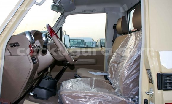 Buy Import Toyota Land Cruiser Beige Car in Import - Dubai in Bujumbura Buy Import Toyota Land Cruiser Beige Car in Import - Dubai in Bujumbura