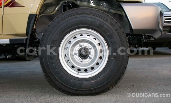 Buy Import Toyota Land Cruiser Beige Car in Import - Dubai in Bujumbura Buy Import Toyota Land Cruiser Beige Car in Import - Dubai in Bujumbura
