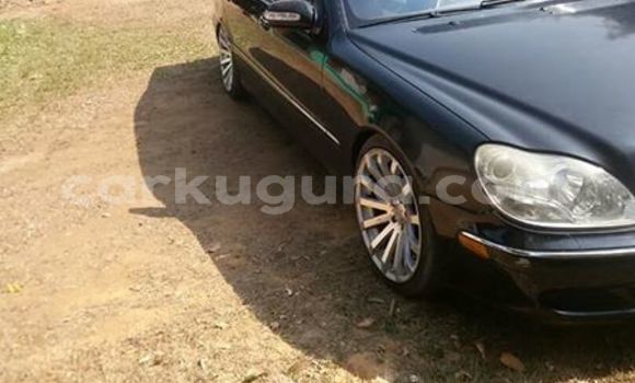 Nunua Ilio tumika Mercedes-Benz S–Class Nyeusi Gari ndani ya Bujumbura nchini Bujumbura Nunua Ilio tumika Mercedes-Benz S–Class Nyeusi Gari ndani ya Bujumbura nchini Bujumbura