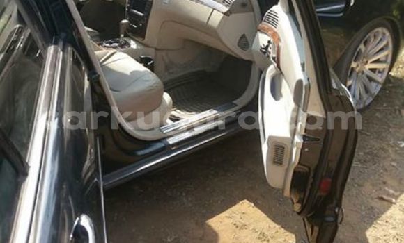 Nunua Ilio tumika Mercedes-Benz S–Class Nyeusi Gari ndani ya Bujumbura nchini Bujumbura Nunua Ilio tumika Mercedes-Benz S–Class Nyeusi Gari ndani ya Bujumbura nchini Bujumbura