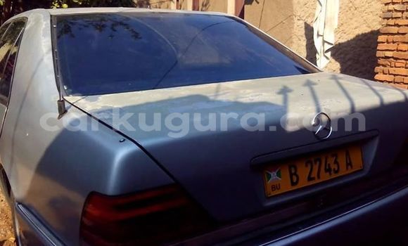 Acheter Occasion Voiture Mercedes-Benz C–Class Gris à Bujumbura, Bujumbura Acheter Occasion Voiture Mercedes-Benz C–Class Gris à Bujumbura, Bujumbura