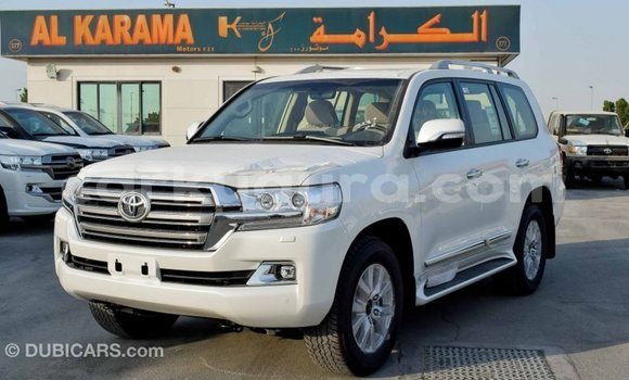 Buy Import Toyota Land Cruiser White Car in Import - Dubai in Bujumbura Buy Import Toyota Land Cruiser White Car in Import - Dubai in Bujumbura