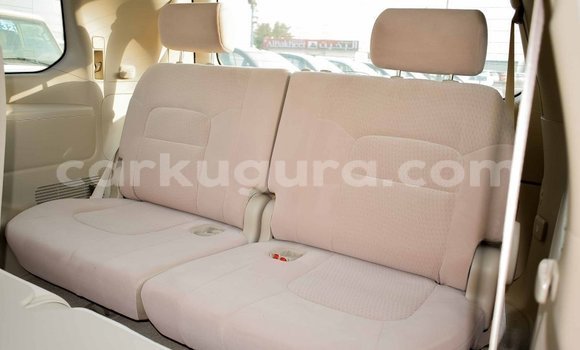 Buy Import Toyota Land Cruiser White Car in Import - Dubai in Bujumbura Buy Import Toyota Land Cruiser White Car in Import - Dubai in Bujumbura