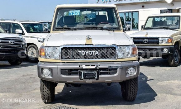 Nunua Imported Toyota Land Cruiser Beige Gari ndani ya Import - Dubai nchini Bujumbura Nunua Imported Toyota Land Cruiser Beige Gari ndani ya Import - Dubai nchini Bujumbura