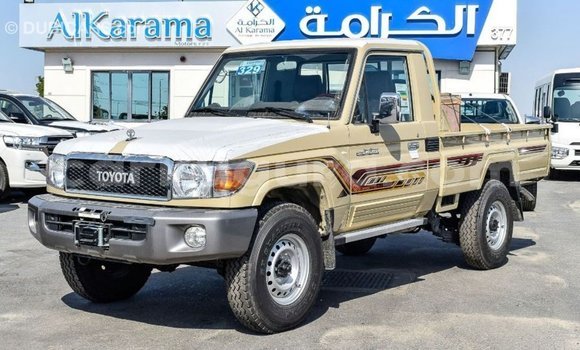 Nunua Imported Toyota Land Cruiser Beige Gari ndani ya Import - Dubai nchini Bujumbura Nunua Imported Toyota Land Cruiser Beige Gari ndani ya Import - Dubai nchini Bujumbura