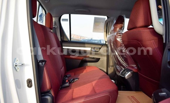 Buy Import Toyota Hilux White Car in Import - Dubai in Bujumbura Buy Import Toyota Hilux White Car in Import - Dubai in Bujumbura