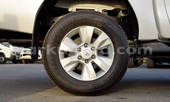 Buy Import Toyota Hilux White Car in Import - Dubai in Bujumbura Buy Import Toyota Hilux White Car in Import - Dubai in Bujumbura
