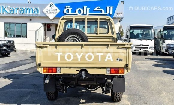 Acheter Import Voiture Toyota Land Cruiser Beige à Import - Dubai, Bujumbura Acheter Import Voiture Toyota Land Cruiser Beige à Import - Dubai, Bujumbura