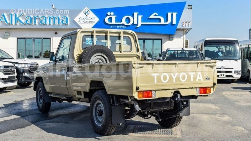 Big with watermark toyota land cruiser bujumbura import dubai 4342