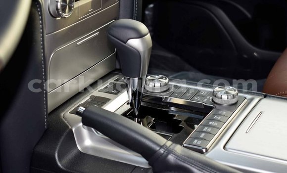 Acheter Import Voiture Toyota Land Cruiser Noir à Import - Dubai, Bujumbura Acheter Import Voiture Toyota Land Cruiser Noir à Import - Dubai, Bujumbura