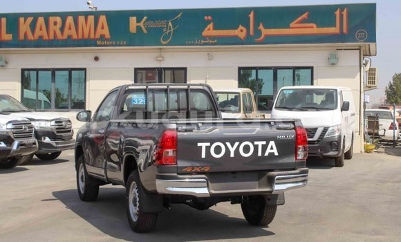 Nunua Imported Toyota Hilux Nyingine Gari ndani ya Import - Dubai nchini Bujumbura Nunua Imported Toyota Hilux Nyingine Gari ndani ya Import - Dubai nchini Bujumbura