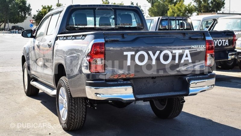 Big with watermark toyota hilux bujumbura import dubai 4348