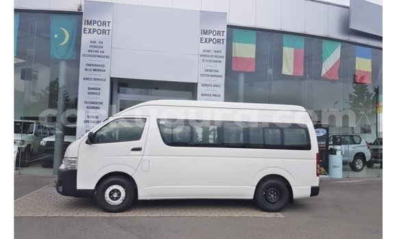 Nunua Imported Toyota Hiace Nyeupe Gari ndani ya Import - Dubai nchini Bujumbura Nunua Imported Toyota Hiace Nyeupe Gari ndani ya Import - Dubai nchini Bujumbura