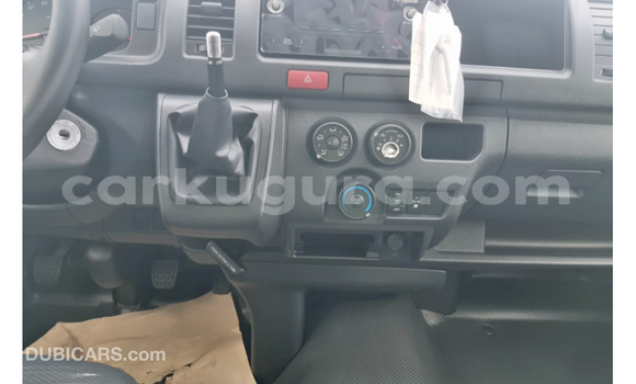 Buy Import Toyota Hiace White Car in Import - Dubai in Bujumbura Buy Import Toyota Hiace White Car in Import - Dubai in Bujumbura
