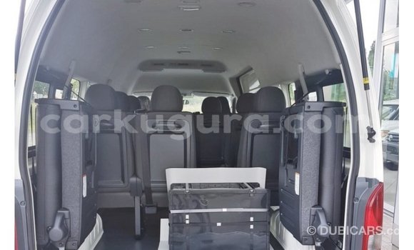 Nunua Imported Toyota Hiace Nyeupe Gari ndani ya Import - Dubai nchini Bujumbura Nunua Imported Toyota Hiace Nyeupe Gari ndani ya Import - Dubai nchini Bujumbura