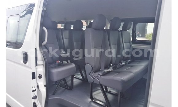 Buy Import Toyota Hiace White Car in Import - Dubai in Bujumbura Buy Import Toyota Hiace White Car in Import - Dubai in Bujumbura