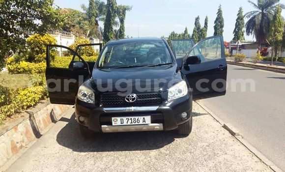 Nunua Ilio tumika Toyota RAV4 Nyeusi Gari ndani ya Bujumbura nchini Bujumbura Nunua Ilio tumika Toyota RAV4 Nyeusi Gari ndani ya Bujumbura nchini Bujumbura