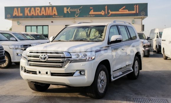 Buy Import Toyota Land Cruiser White Car in Import - Dubai in Bujumbura Buy Import Toyota Land Cruiser White Car in Import - Dubai in Bujumbura