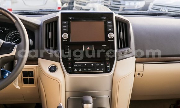 Buy Import Toyota Land Cruiser White Car in Import - Dubai in Bujumbura Buy Import Toyota Land Cruiser White Car in Import - Dubai in Bujumbura