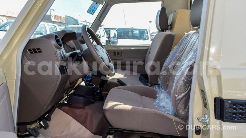 Big with watermark toyota land cruiser bujumbura import dubai 4356