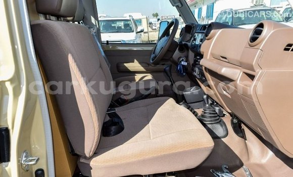 Buy Import Toyota Land Cruiser Beige Car in Import - Dubai in Bujumbura Buy Import Toyota Land Cruiser Beige Car in Import - Dubai in Bujumbura
